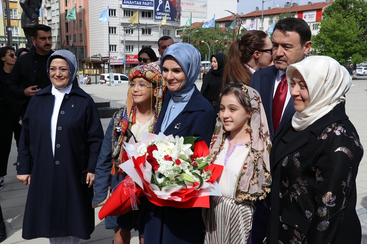 Aile ve Sosyal Hizmetler Bakanı Göktaş, Kütahya'da ziyaretlerde bulundu