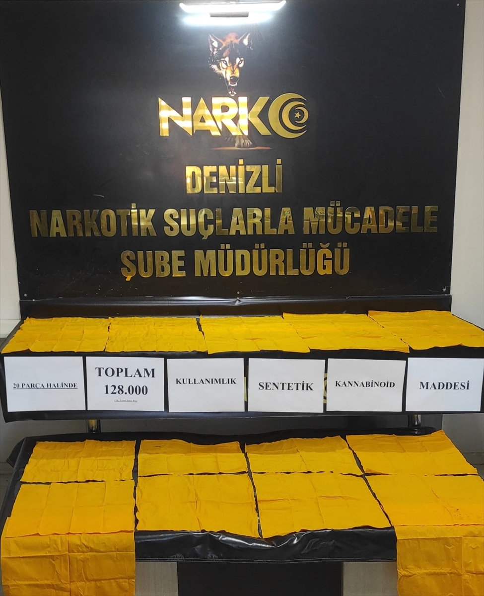 Denizli'de otomobilde 128 bin kullanımlık sentetik uyuşturucu ele geçirildi