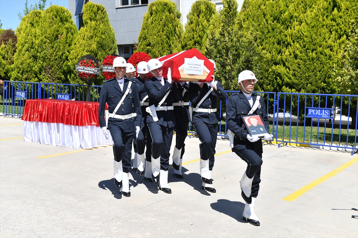 Denizli'de evinde rahatsızlanan polis memuru yaşamını yitirdi