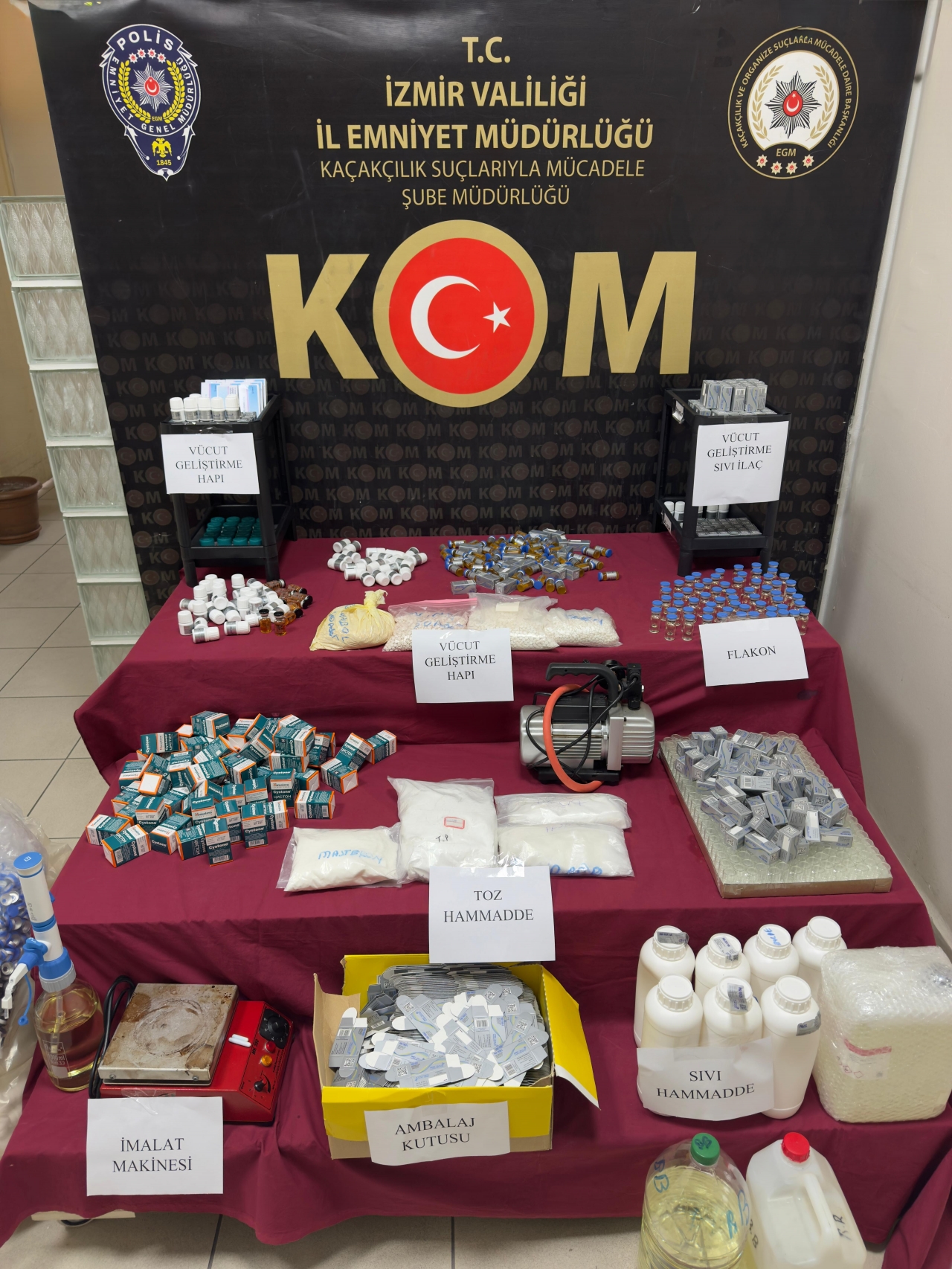 İzmir'de kaçak vücut geliştirme ilacı üretenlere yönelik operasyonda 1 tutuklama