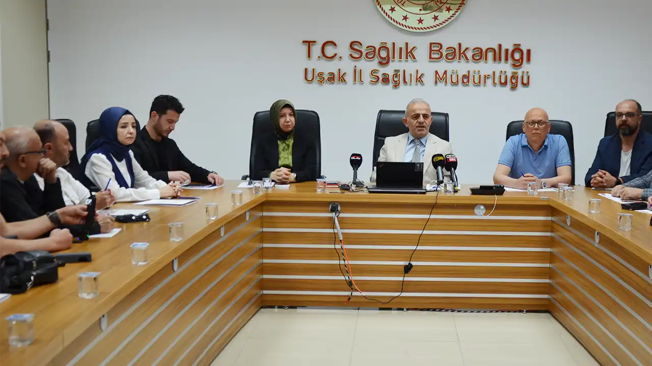 Uşak İl Sağlık Müdürü, Basın Mensuplarıyla Bir Araya Geldi
