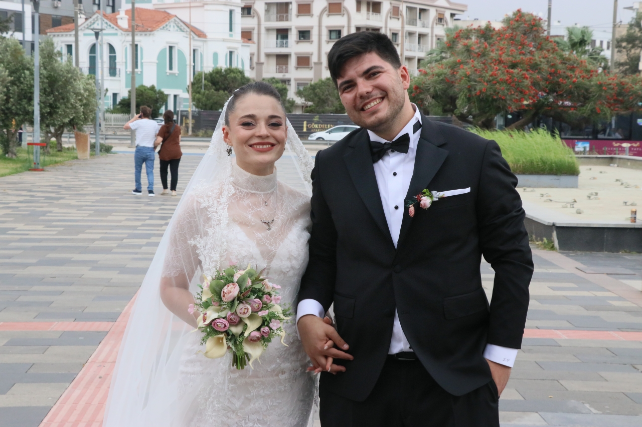 İzmir'de nikah salonlarında "25.05.2025" yoğunluğu