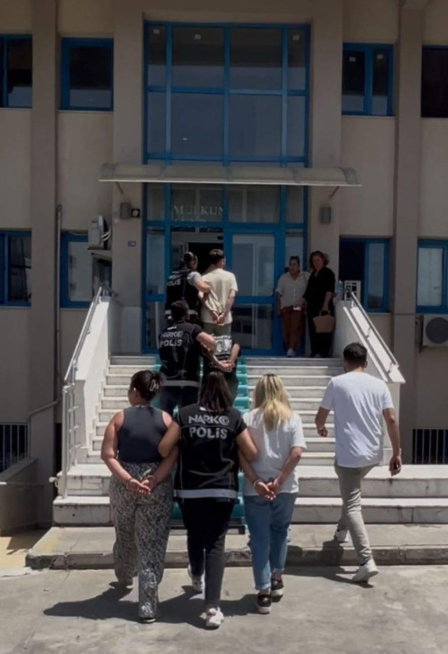 Muğla'da uyuşturucu operasyonunda yakalanan 2 zanlı tutuklandı