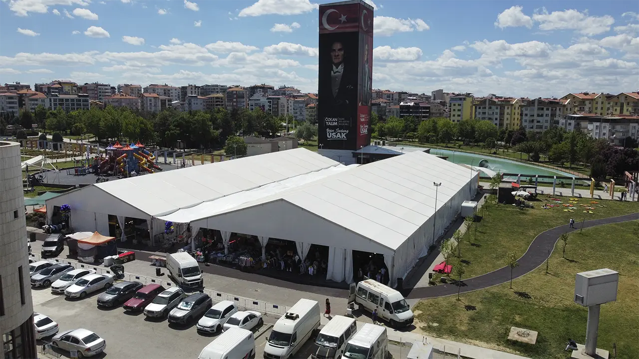 Uşak’ta Her 1000 TL’lik Alışverişe 200 TL Hediye!