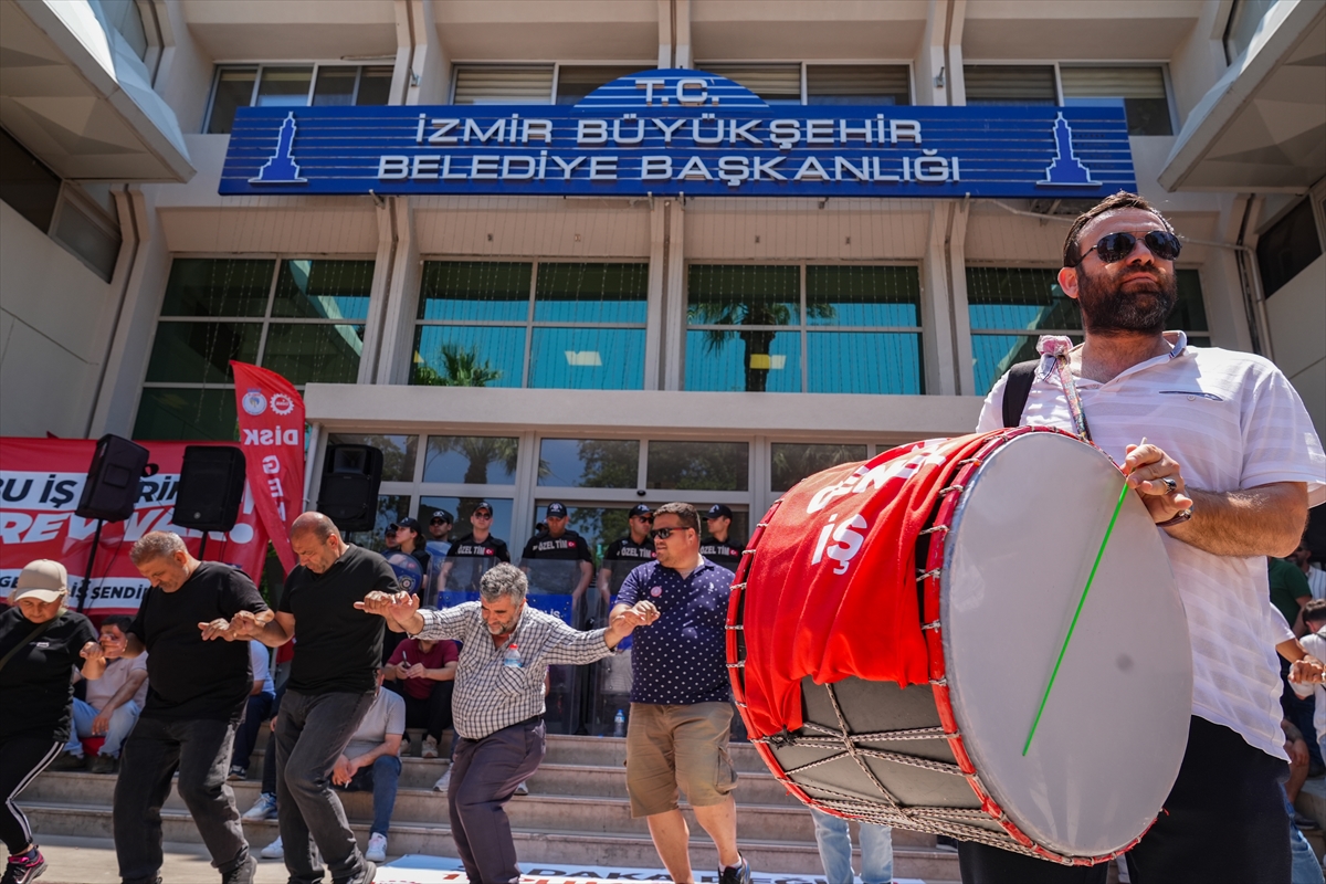 İzmir'de 6 gündür süren grevde işçiler eylemlerine devam etti