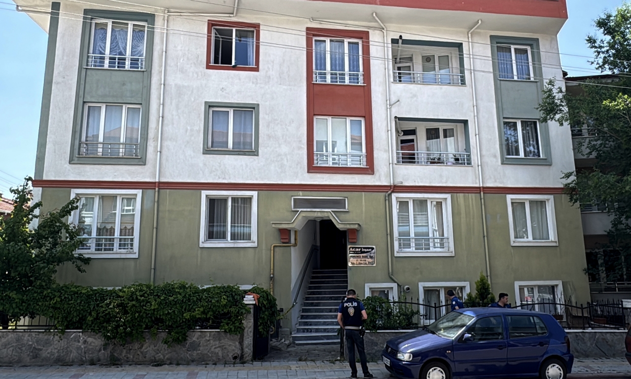 Kütahya'da 3. kattan düşen kadın ağır yaralandı