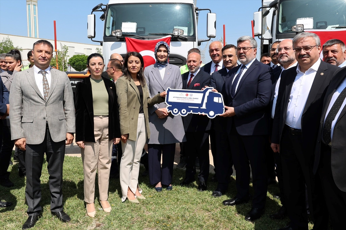 Afyonkarahisar'da araç teslim ve hizmete alım töreni düzenlendi