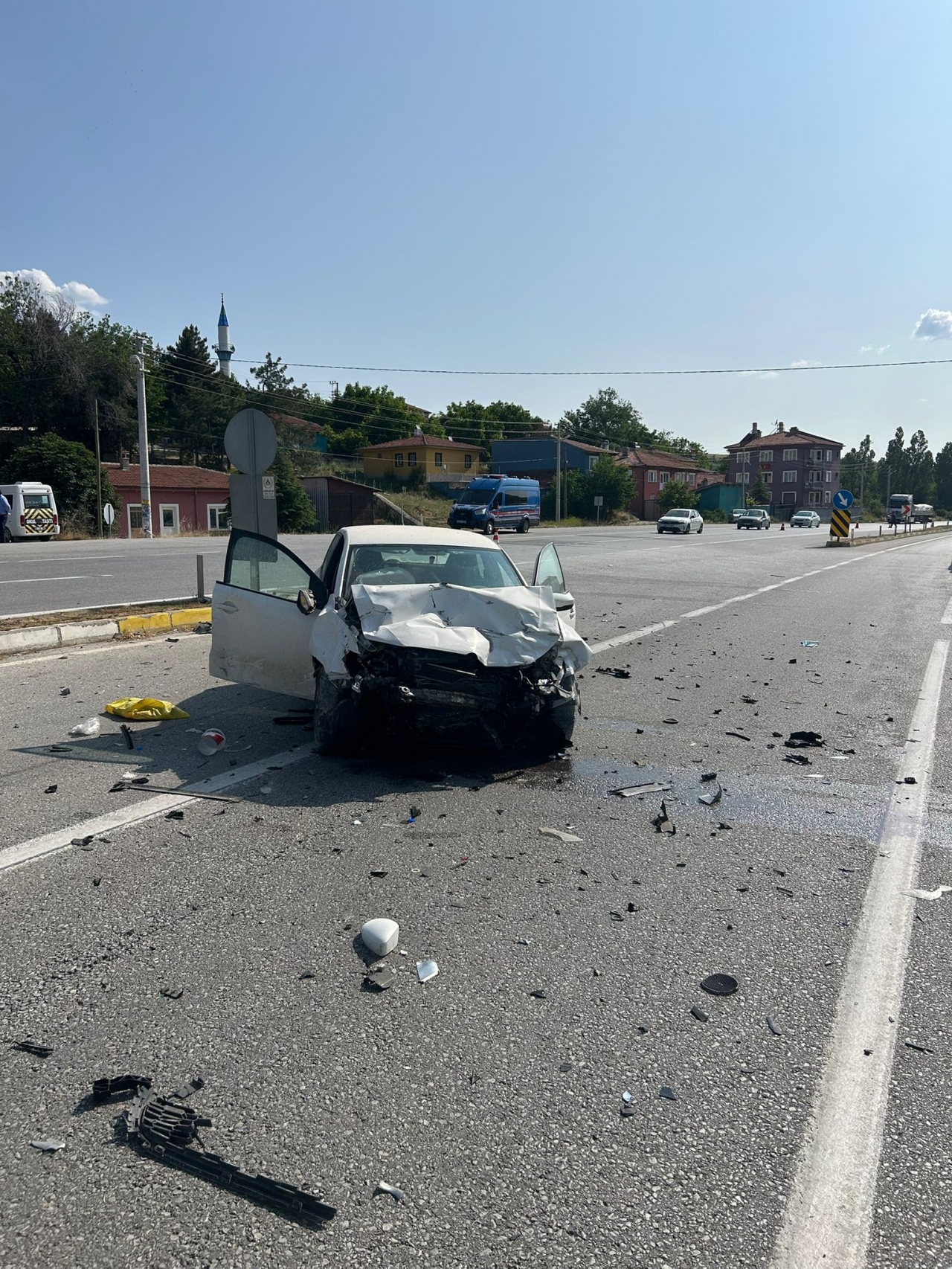 Afyonkarahisar'da iki otomobilin çarpışması sonucu 1 kişi öldü