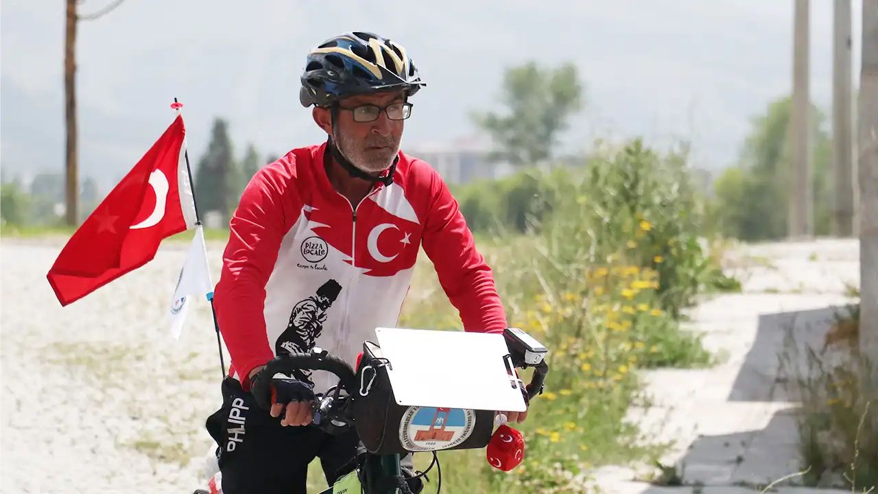 20 Yıldır Şehitler İçin Pedal Çeviriyor