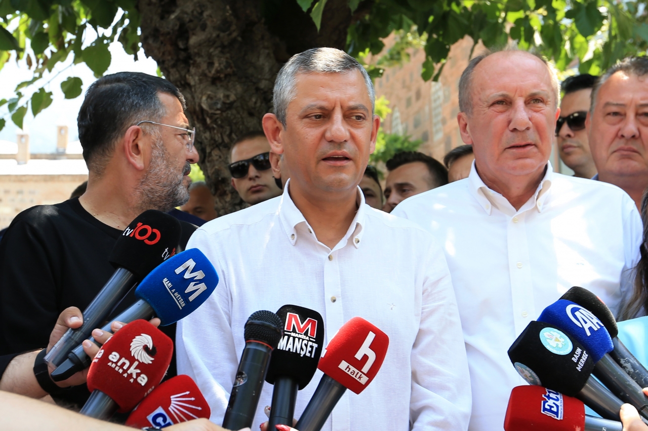 CHP Genel Başkanı Özel, Manisa'da İsrail'in İran'a saldırılarına ilişkin konuştu