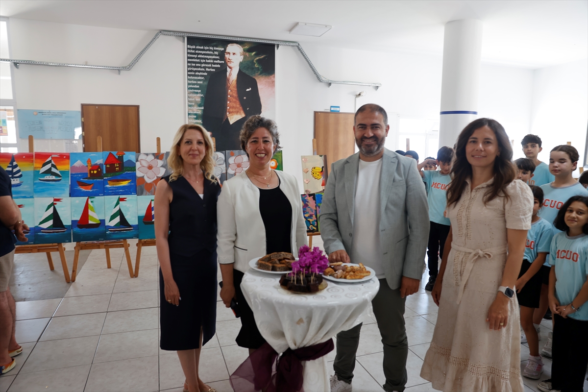 Bodrum'da özel eğitim sınıfı öğrencilerinin yıl sonu resim sergisi açıldı
