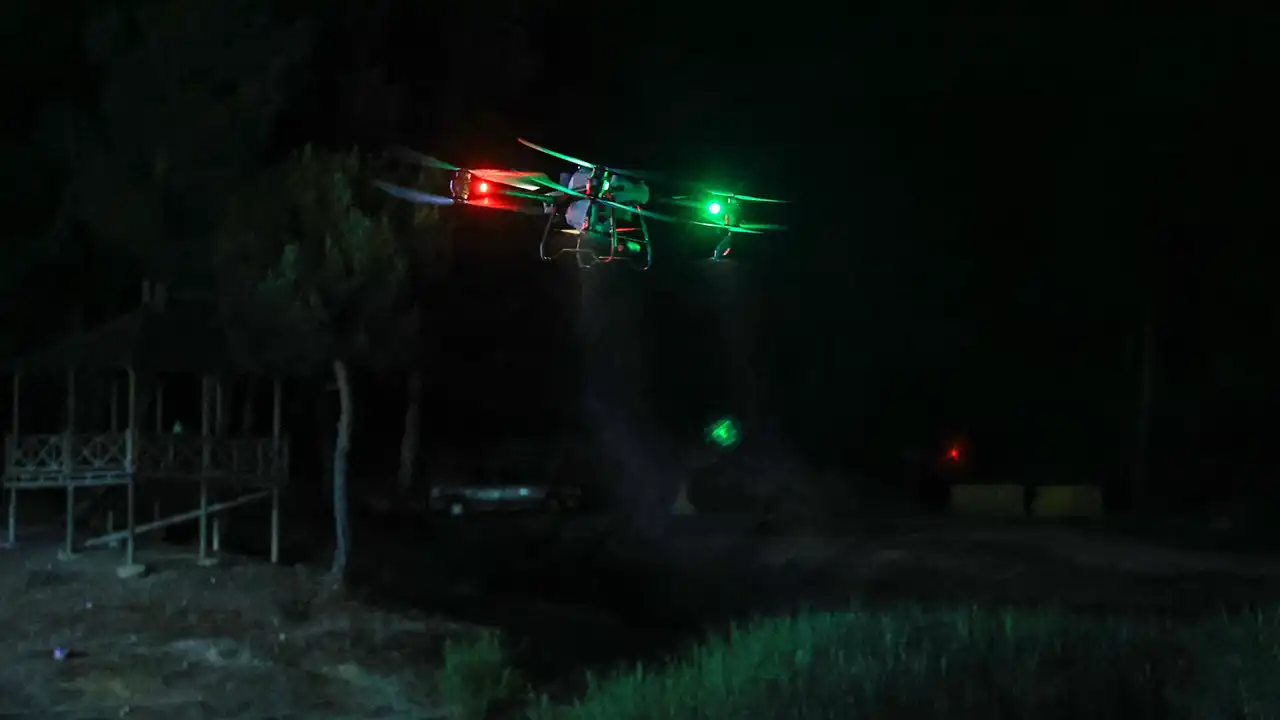 Uşak'ta Göletler "Dronla" İlaçlandı