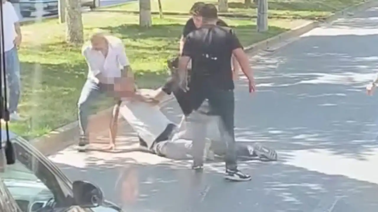 “Mülkü Geri Ver” Tartışması Dayağa Dönüştü: "Kemerle" Boğazını Sıktı!