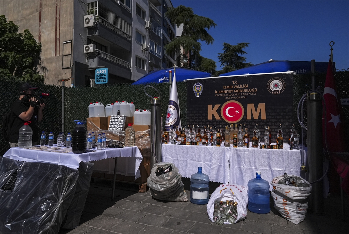 İzmir merkezli sahte içki operasyonunda yakalanan 6 şüpheli tutuklandı