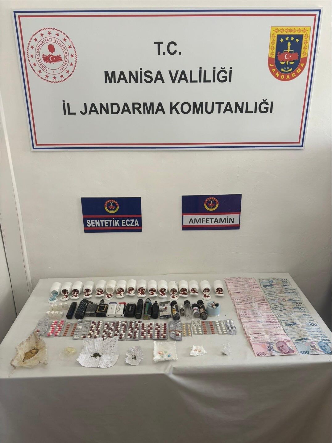 Şehzadeler'de uyuşturucu operasyonunda bir kişi yakalandı