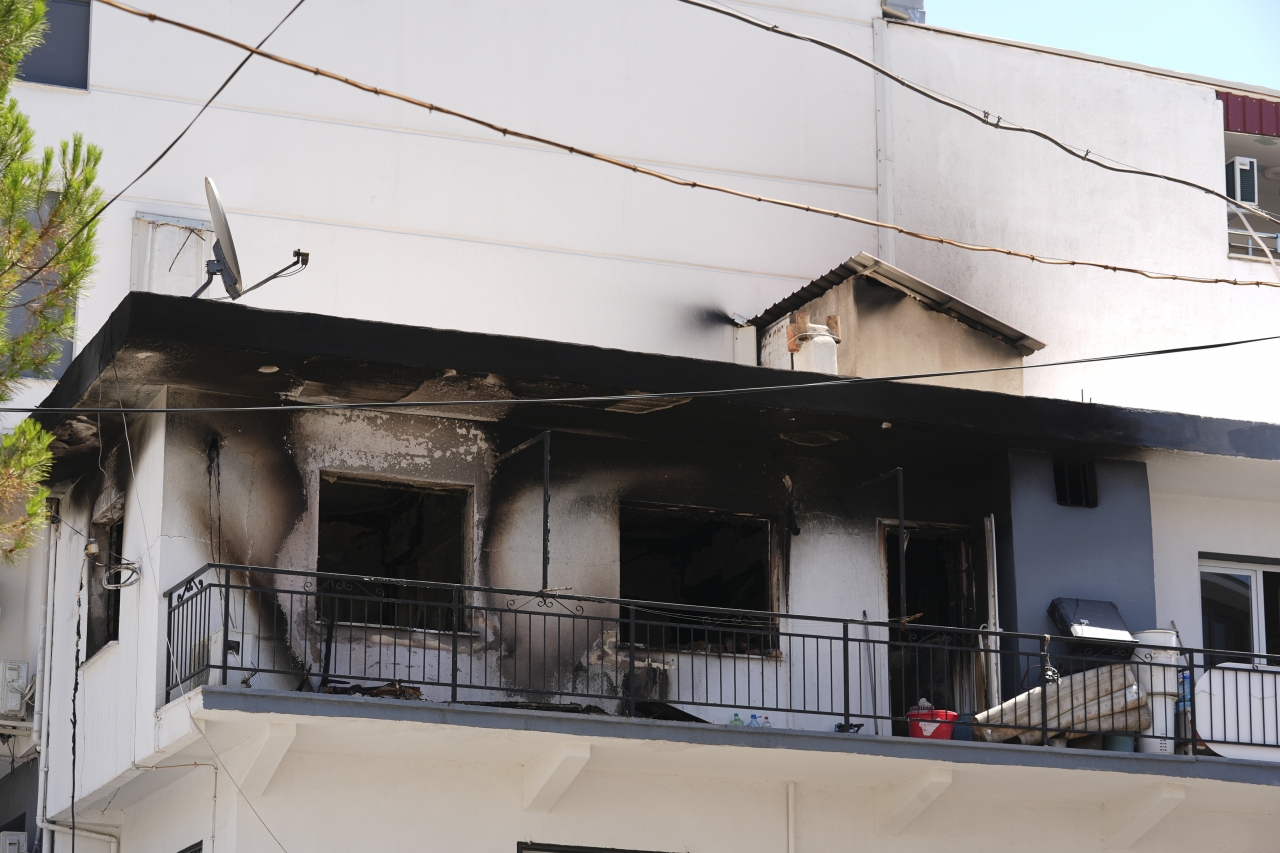 İzmir'de KOAH hastası kadın evinde çıkan yangında öldü