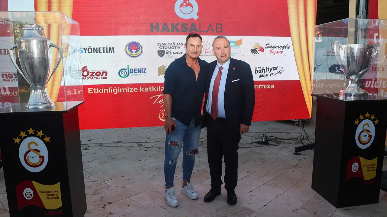 Galatasaray’ın Çifte Kupası Uşak’ta Taraftarlarla Buluştu