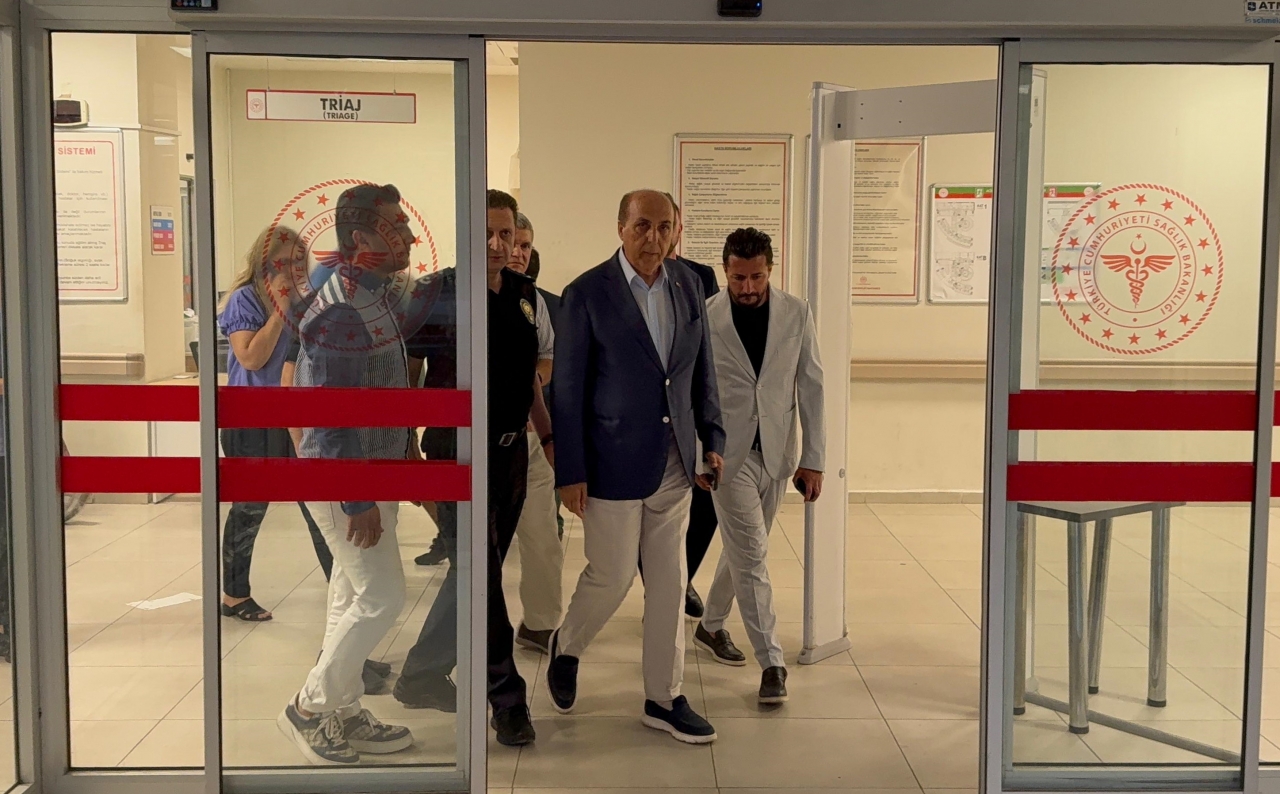 AK Parti Genel Başkan Yardımcısı Hasan Basri Yalçın, denizde geçirdiği kaza sonucu yaralandı