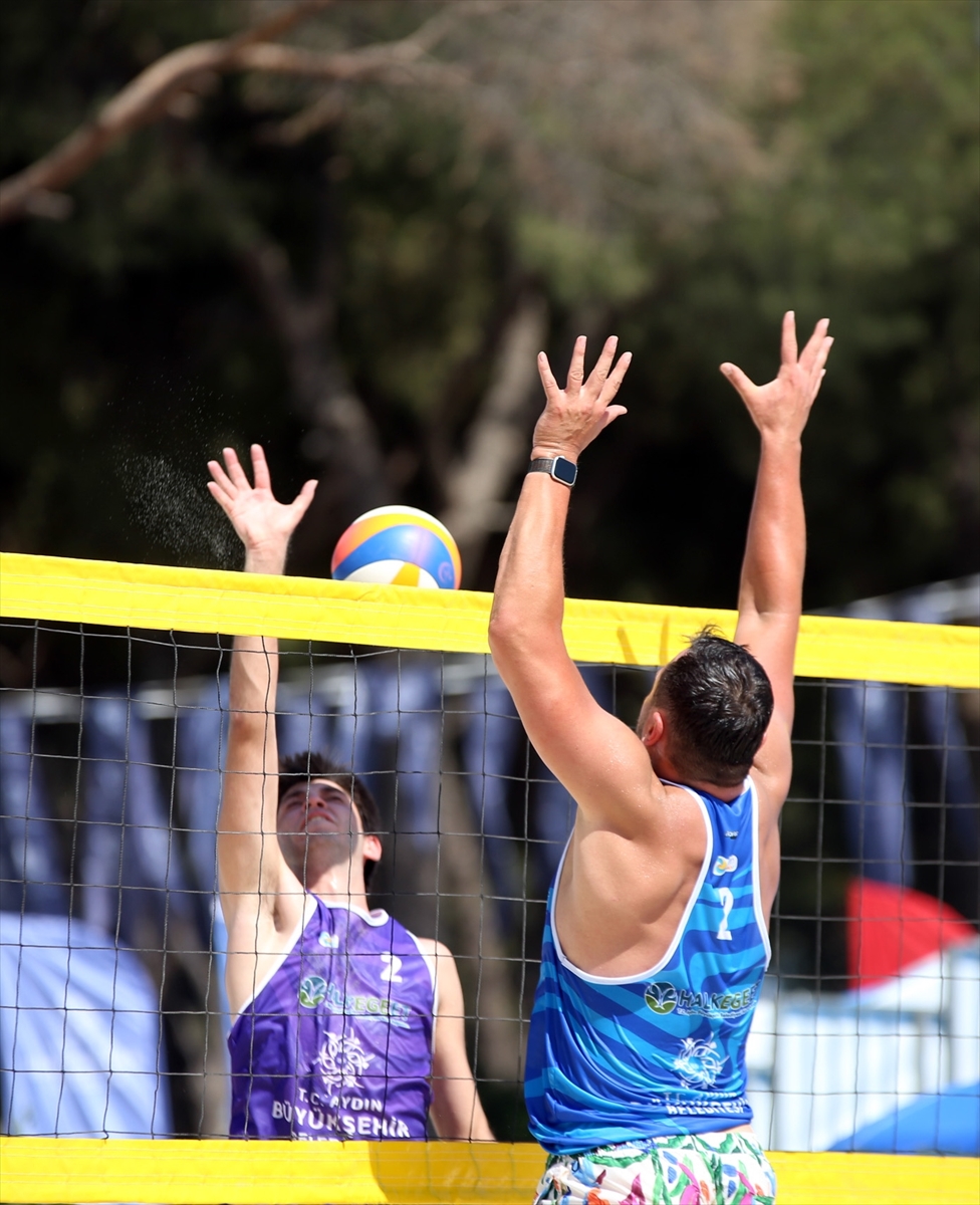 Uluslararası Plaj Voleybolu Türkiye Serisi'nin Aydın etabı başladı