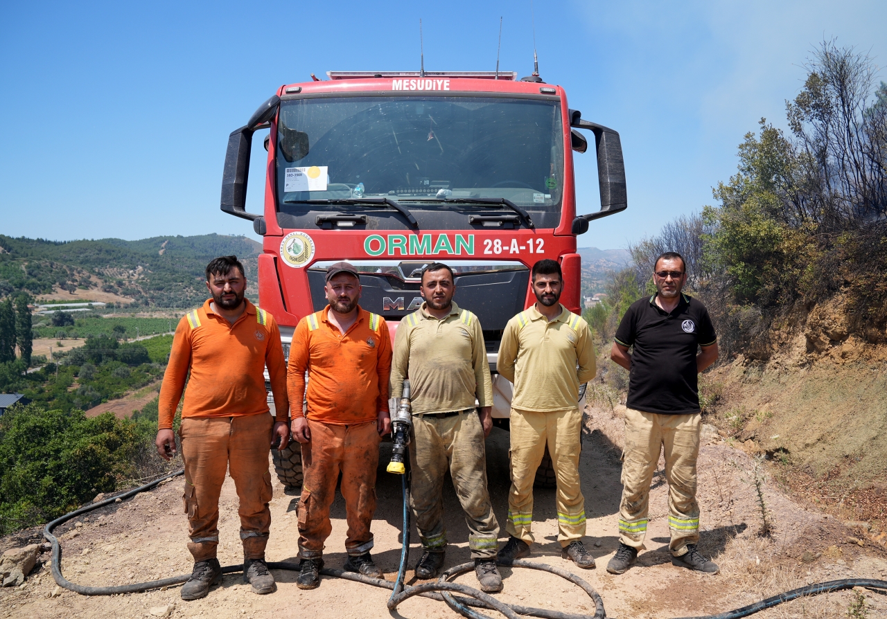 İzmir'e görevlendirilen Giresunlu orman işçileri "son ateş sönünceye kadar" mücadelede kararlı