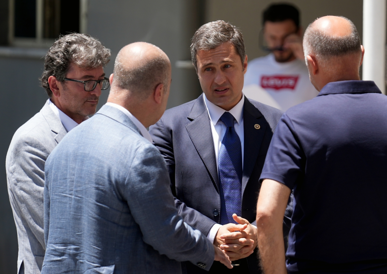 CHP Sözcüsü Yücel'den İzmir Büyükşehir Belediyesine yönelik yolsuzluk soruşturmasına ilişkin açıklama