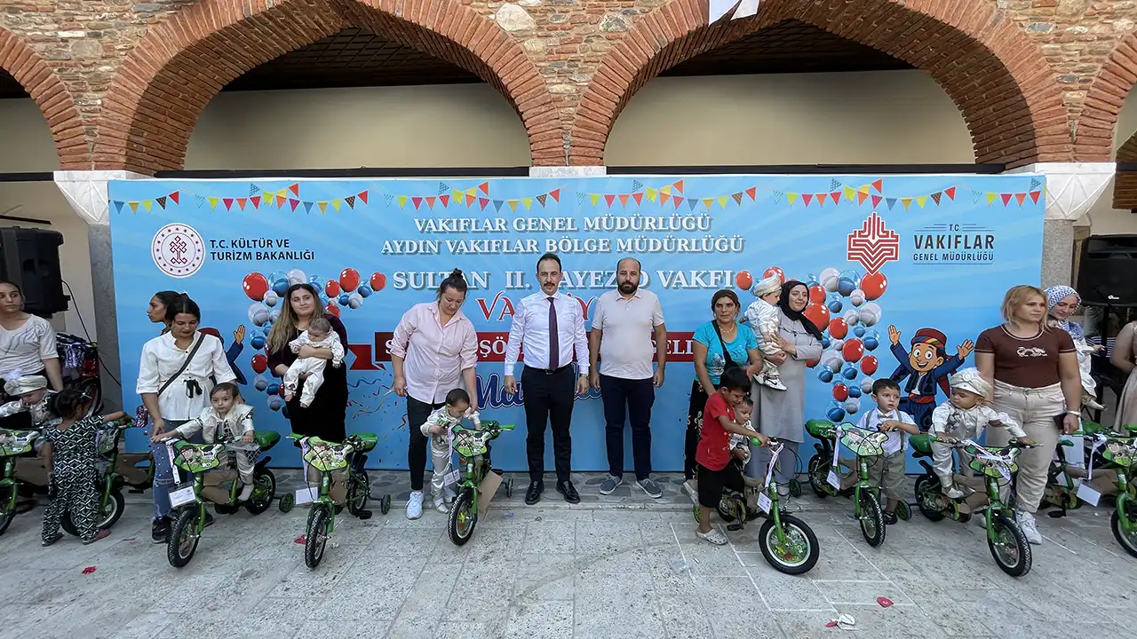Aydın'da 52 çocuğa toplu sünnet şöleni yapıldı