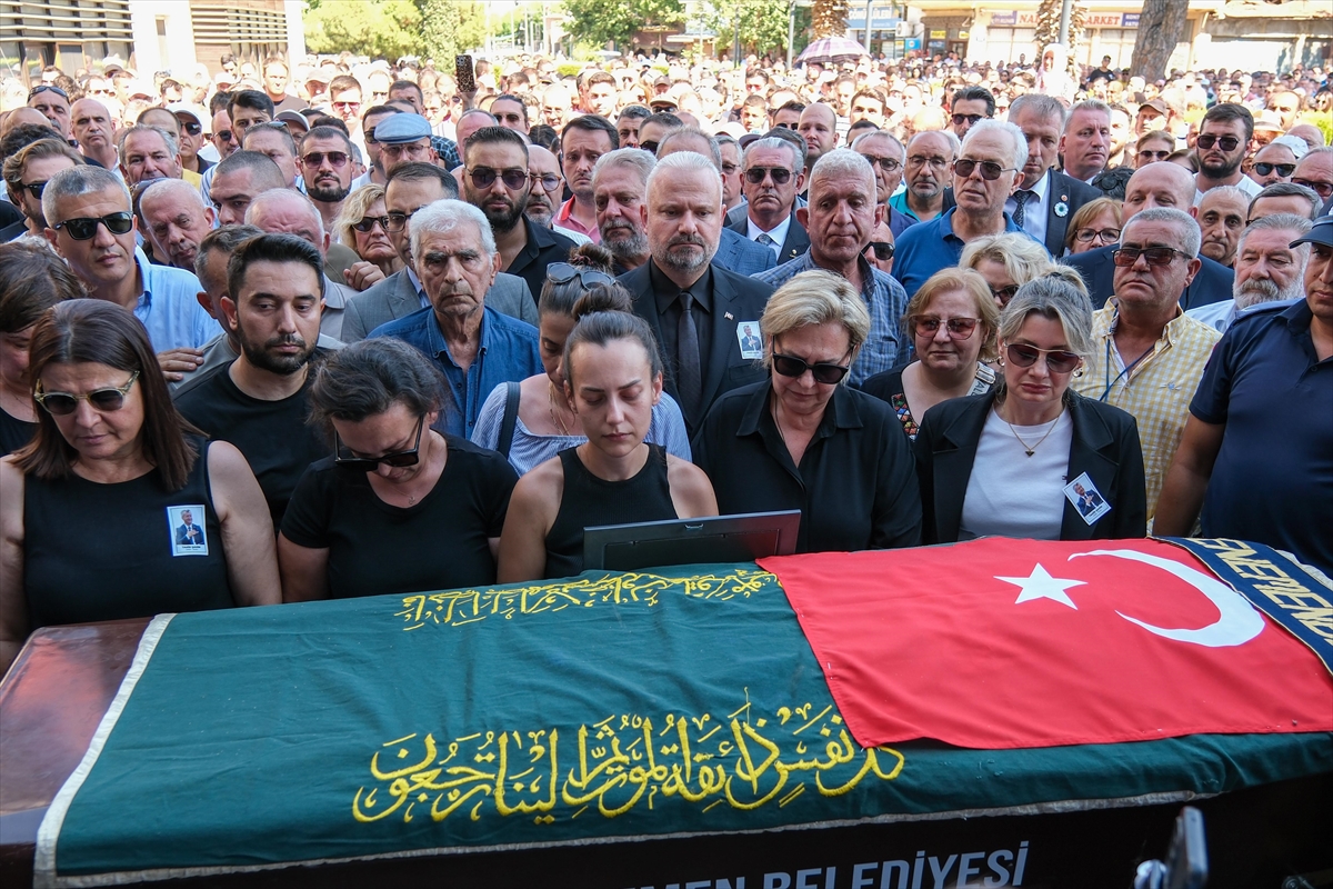 Eski Menemen Belediye Başkanı Şahin, son yolculuğuna uğurlandı