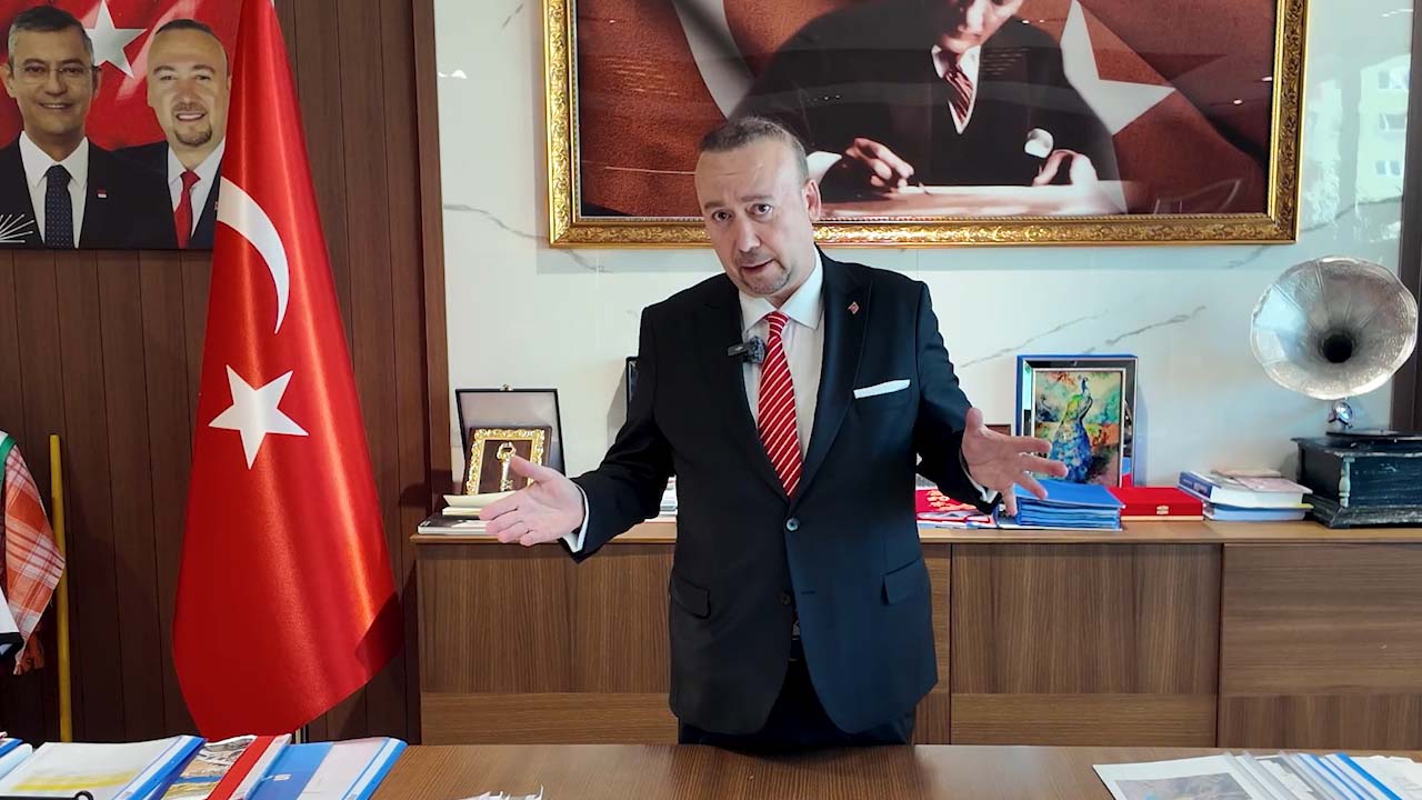 Yalım Patladı: “300 Bin TL Maaş Alıyorsun, Uşak İçin Ne Yaptın Mösyö Fahrettin?”