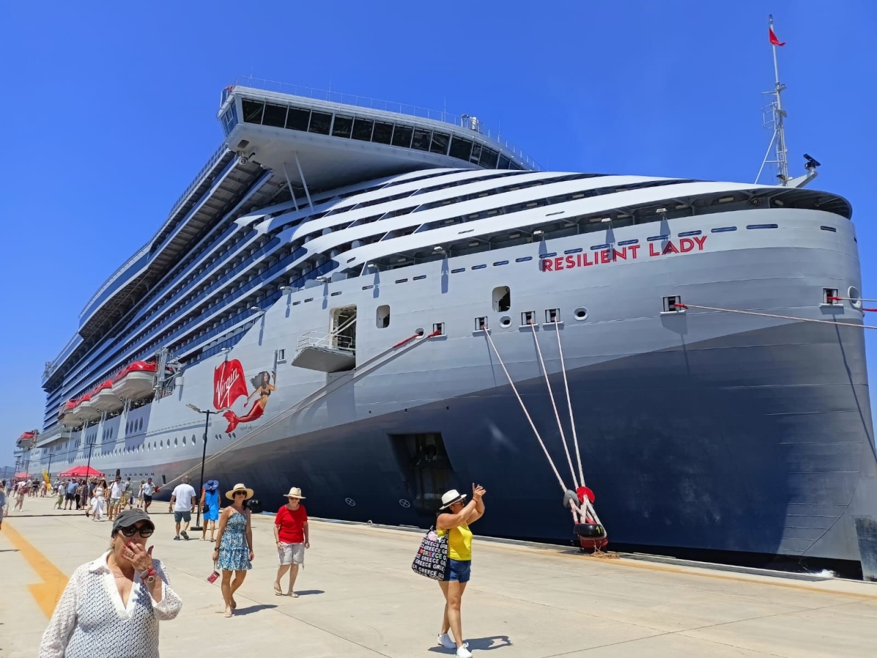 Bodrum'a "Resilient Lady" kruvaziyeriyle 2 bin 606 yolcu geldi