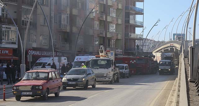 MAĞAZANIN DEPOSUNDA ÇIKAN YANGINDA 1 KİŞİ ÖLDÜ