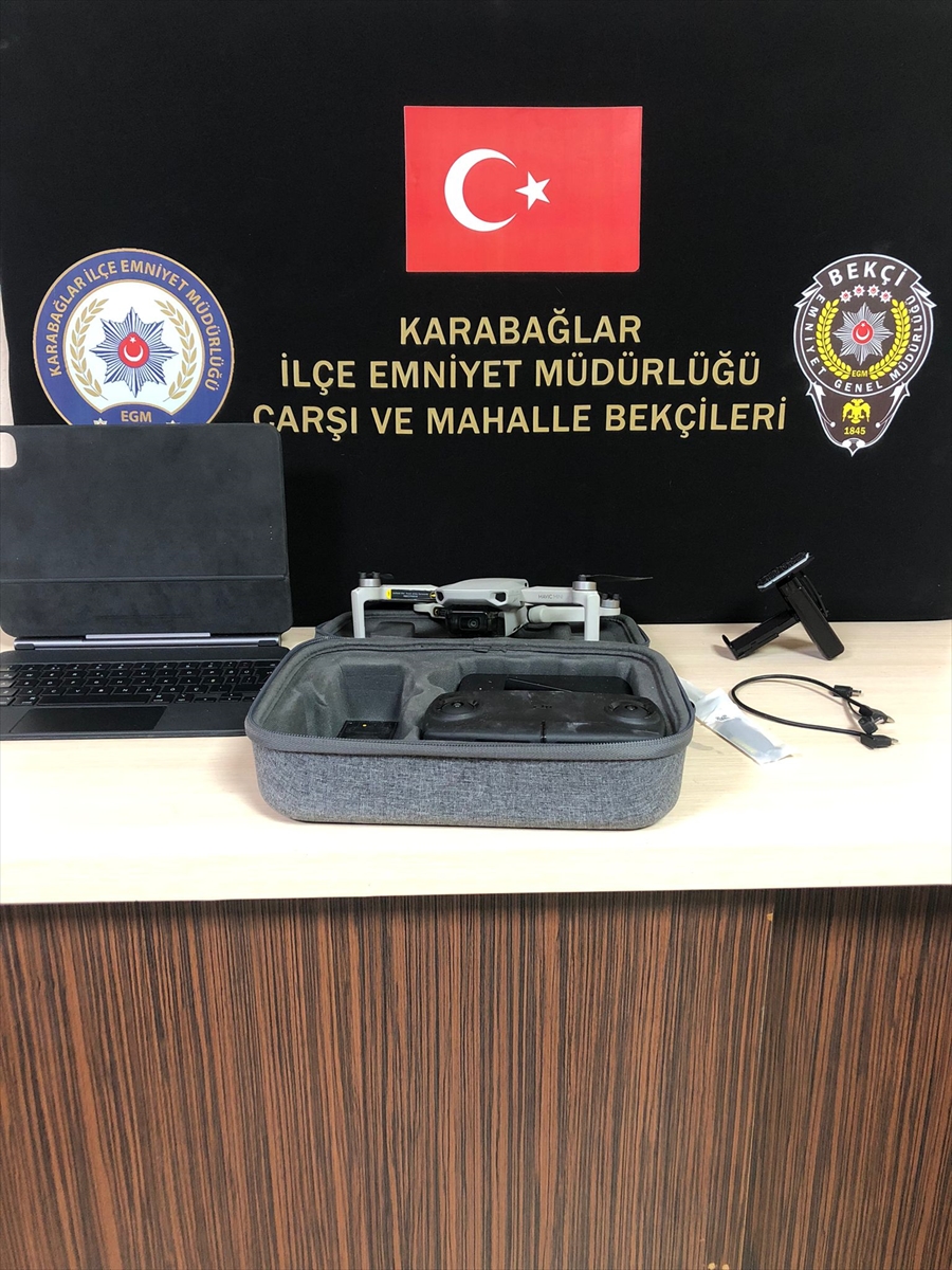 İzmir'de otomobilden hırsızlık yapan şüpheli yakalandı