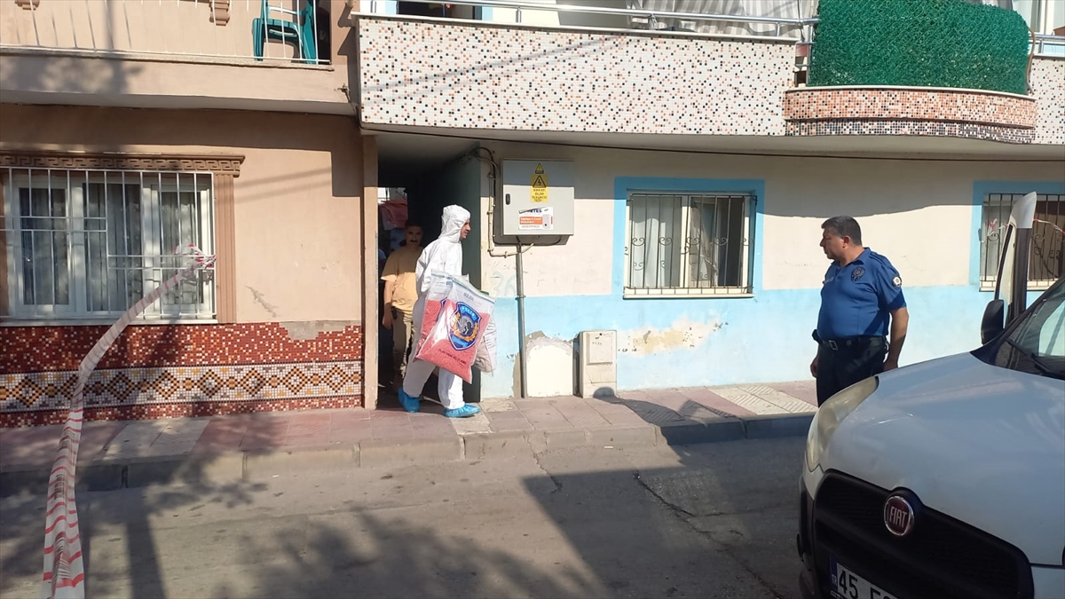 Manisa'da genç kadın evinde ölü bulundu