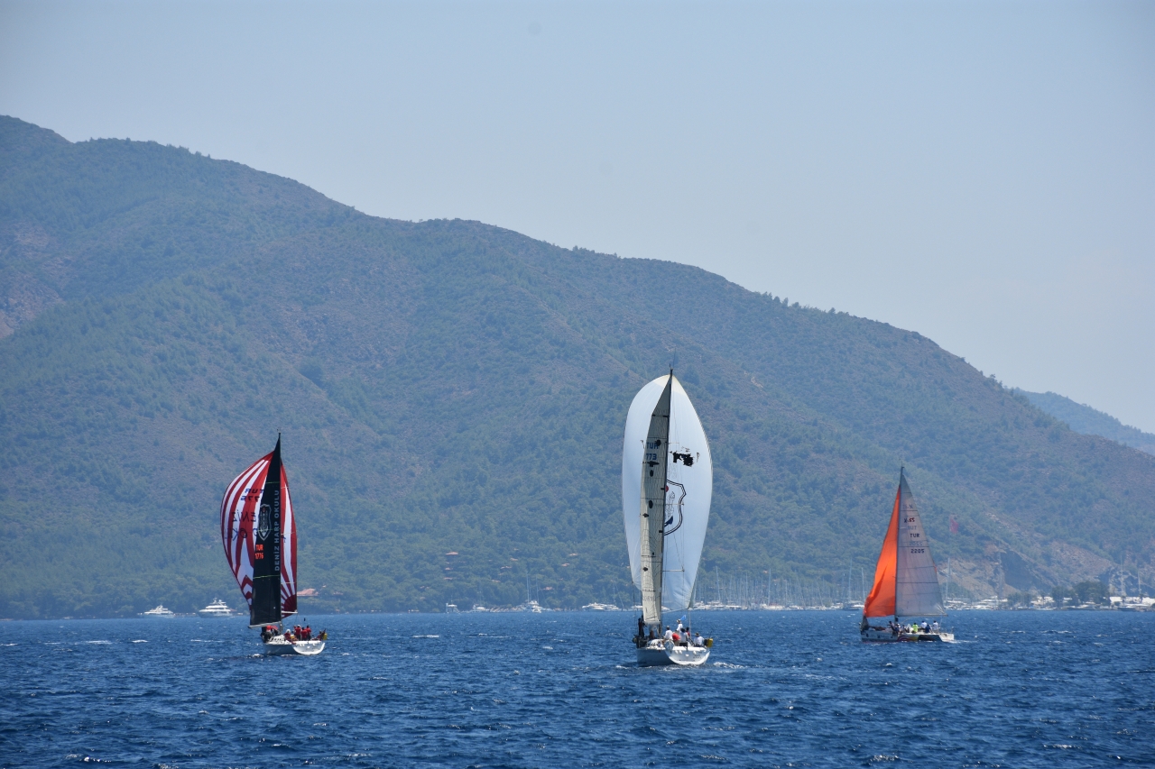 Marmaris MIYC Kış Trofesi Yat Yarışları'nın 6. ayağı başladı