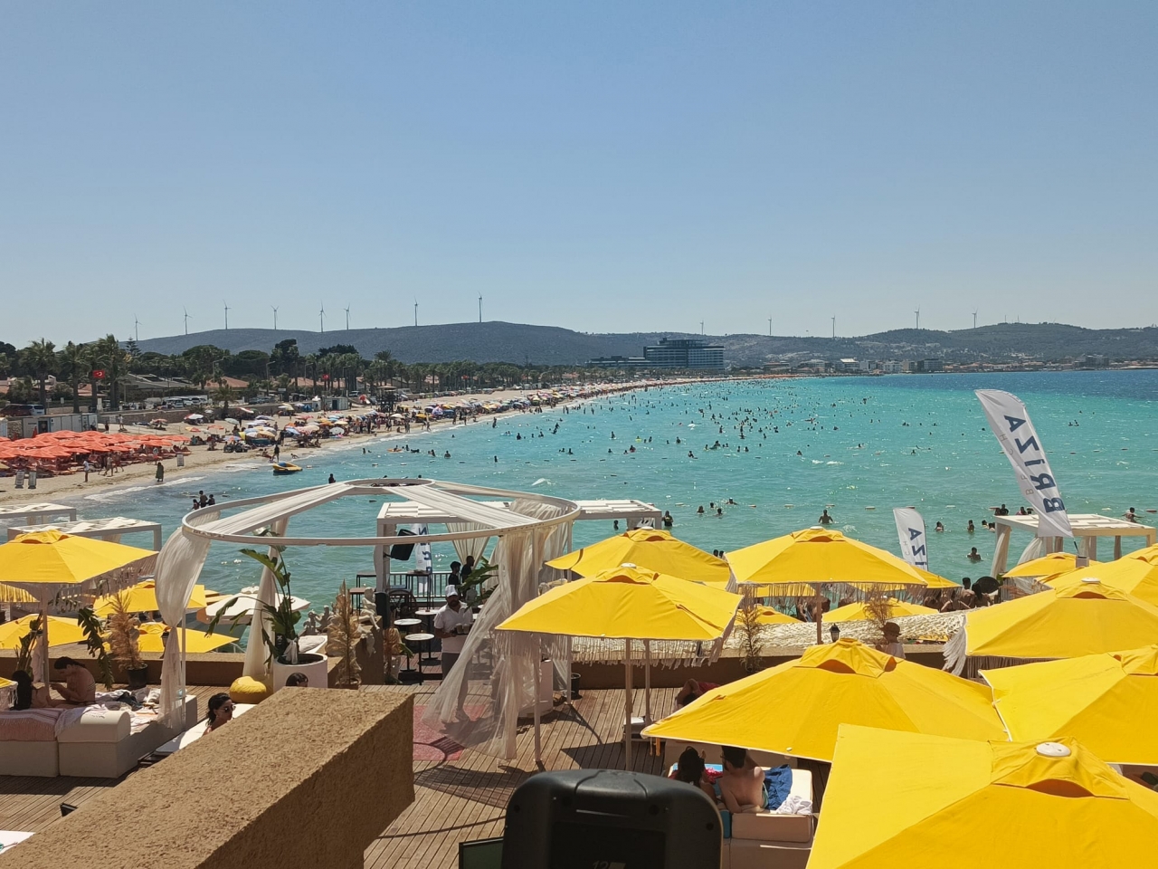 İzmir'de sıcak hava bunaltıyor