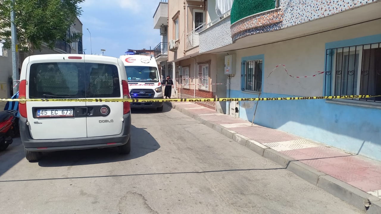 Manisa'da evinde ölü bulunan genç kadının kocası İzmir'de yakalandı