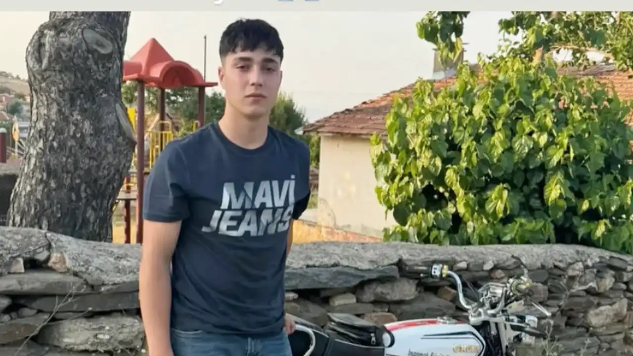 Uşak'ta Genç Sürücü Ölüm Kalım Savaşı Veriyor!