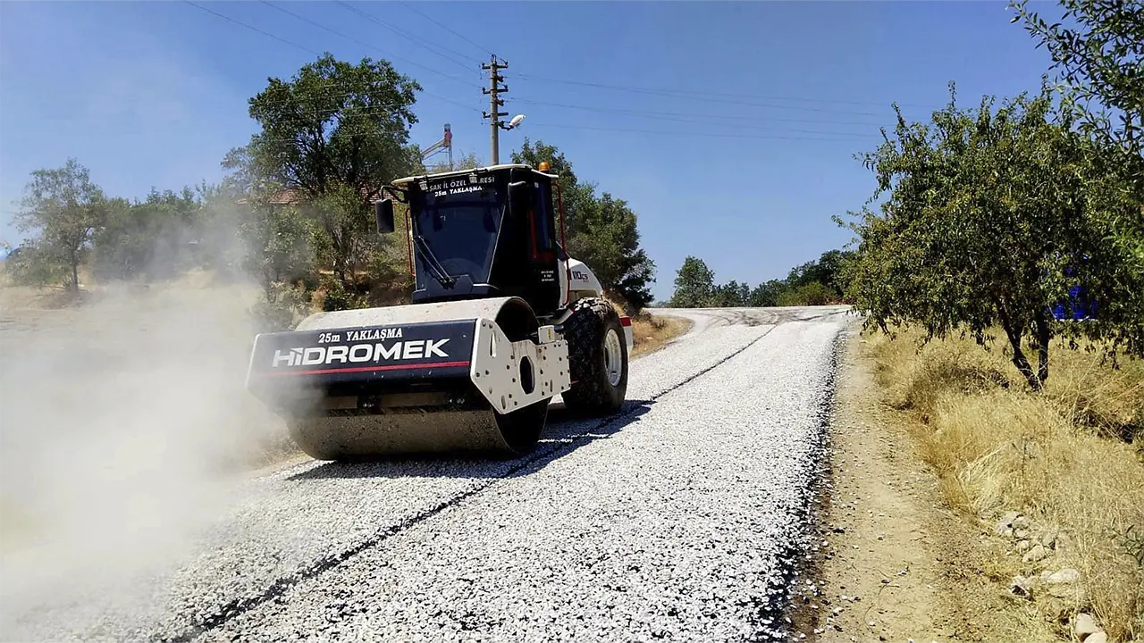 Eşme’de 5,8 km’lik asfalt yol tamamlandı