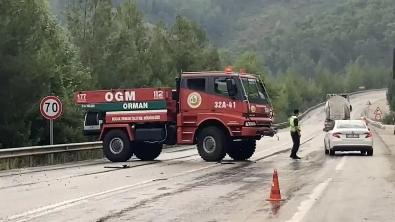Arazöz ile Otomobil Çarpıştı: 5 Yaralı!