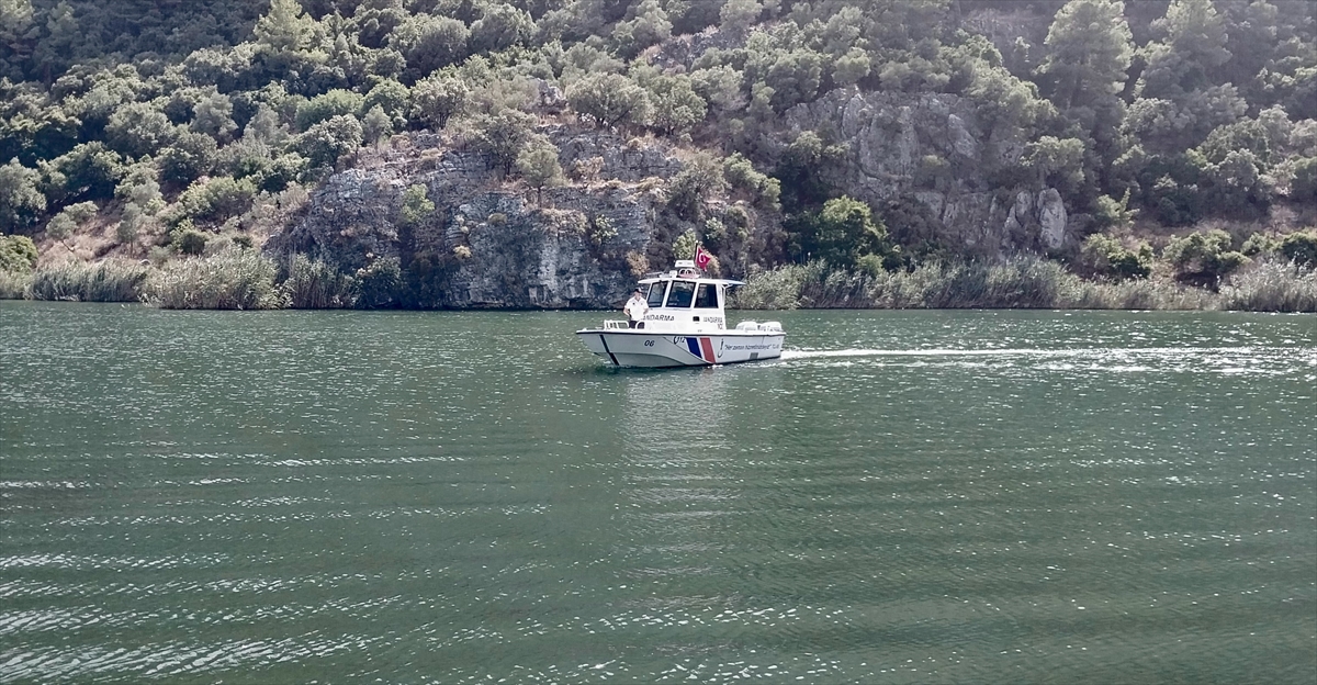 Muğla'da jandarmadan "sığla ormanı nöbeti"