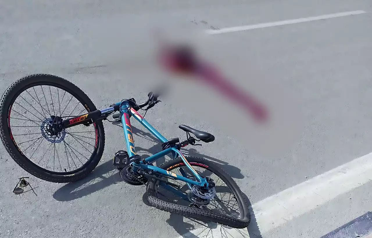 İzmir'de bisikletiyle duvara çarpan çocuk öldü