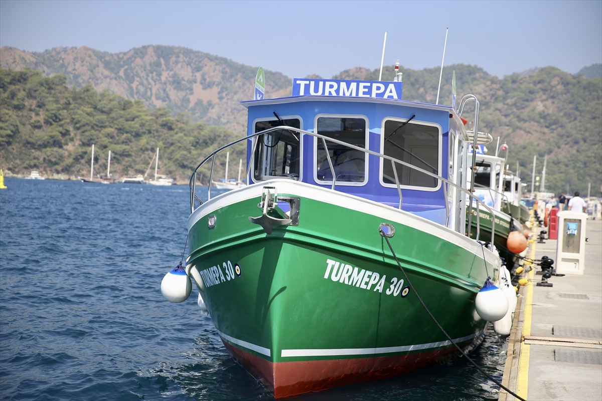 Fethiye'de "TURMEPA 30. Yıl" atık alım teknesi göreve başladı