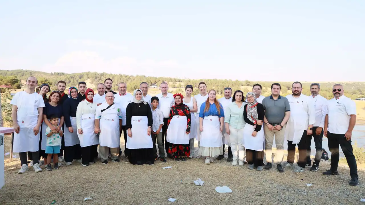 Afyonkarahisar'da "Baraklı Köyü 2. Dayanışma ve Buğday Festivali" yapıldı