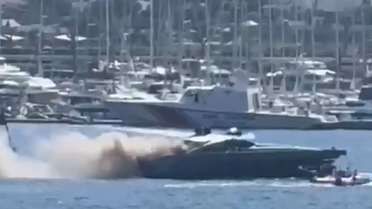 Bodrum'da motoryatta çıkan yangın söndürüldü