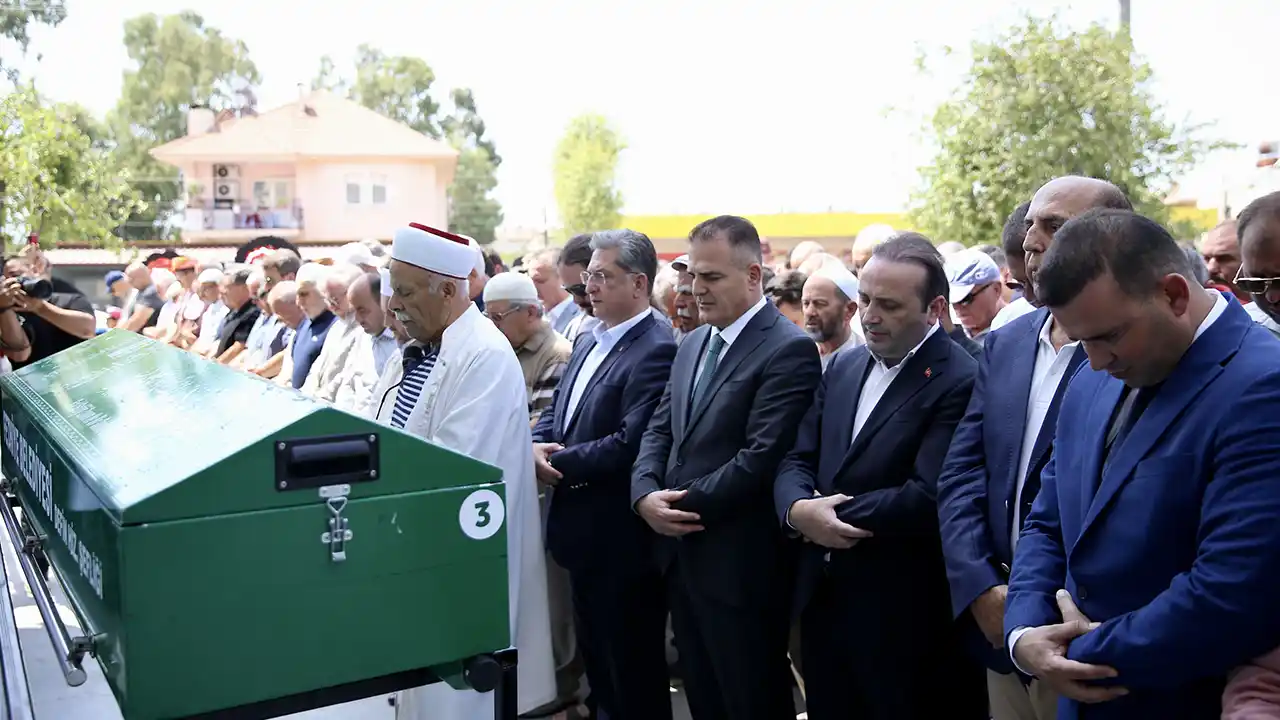 Fethiye'de kazada hayatını kaybeden eski AK Parti Muğla Milletvekili Boğa'nın cenazesi defnedildi