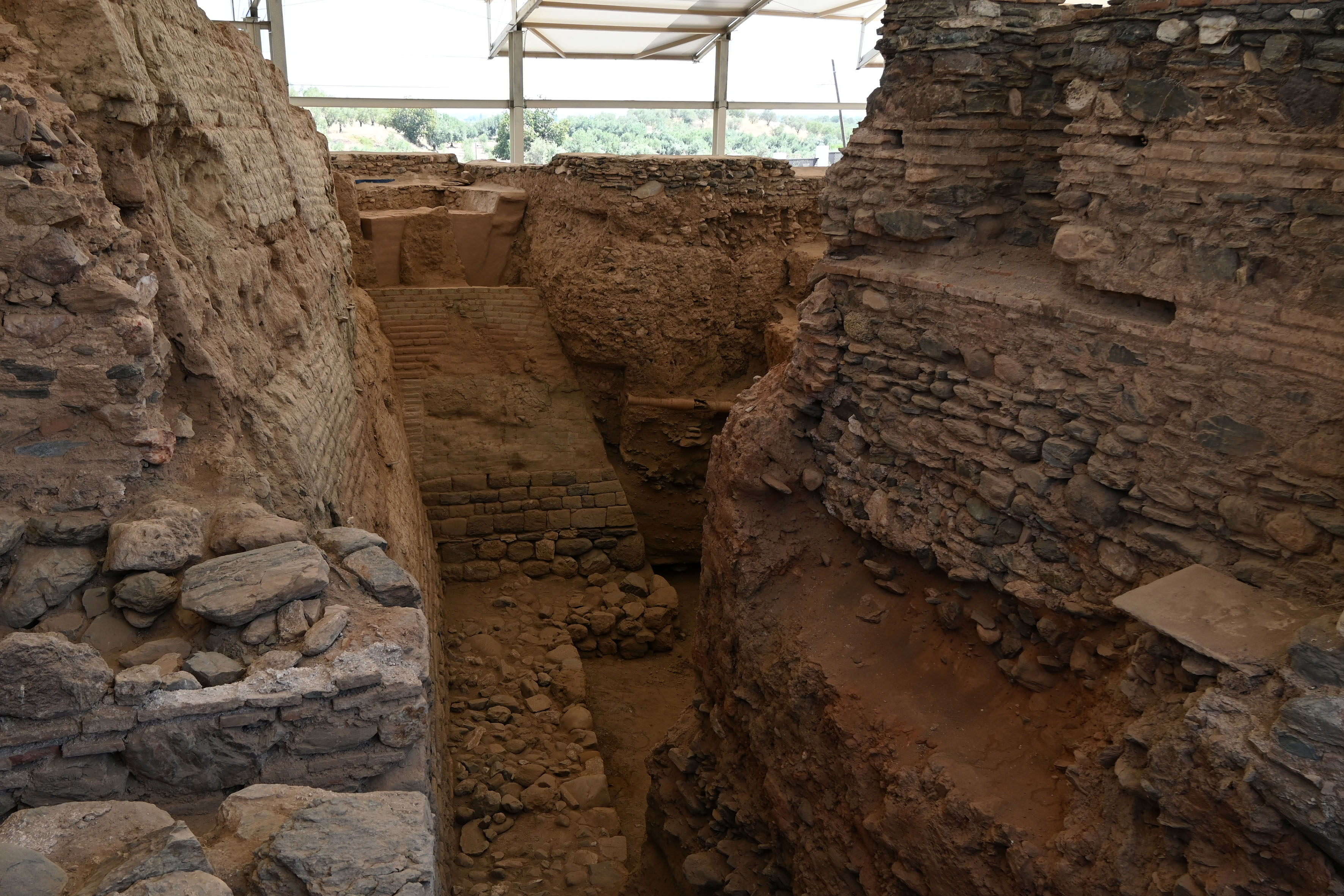 Sardes Antik Kenti'ndeki Lidya kalıntıları ziyarete açılacak