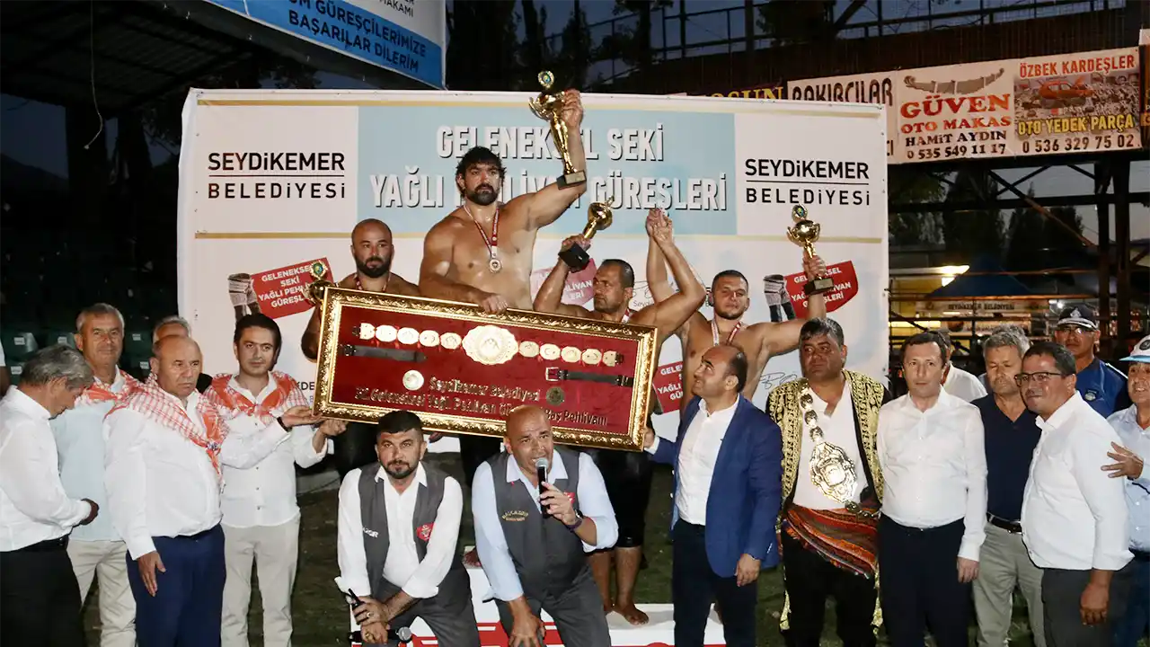 32. Geleneksel Yayla Seki Yağlı Güreşleri'nde başpehlivanlığı İsmail Koç kazandı