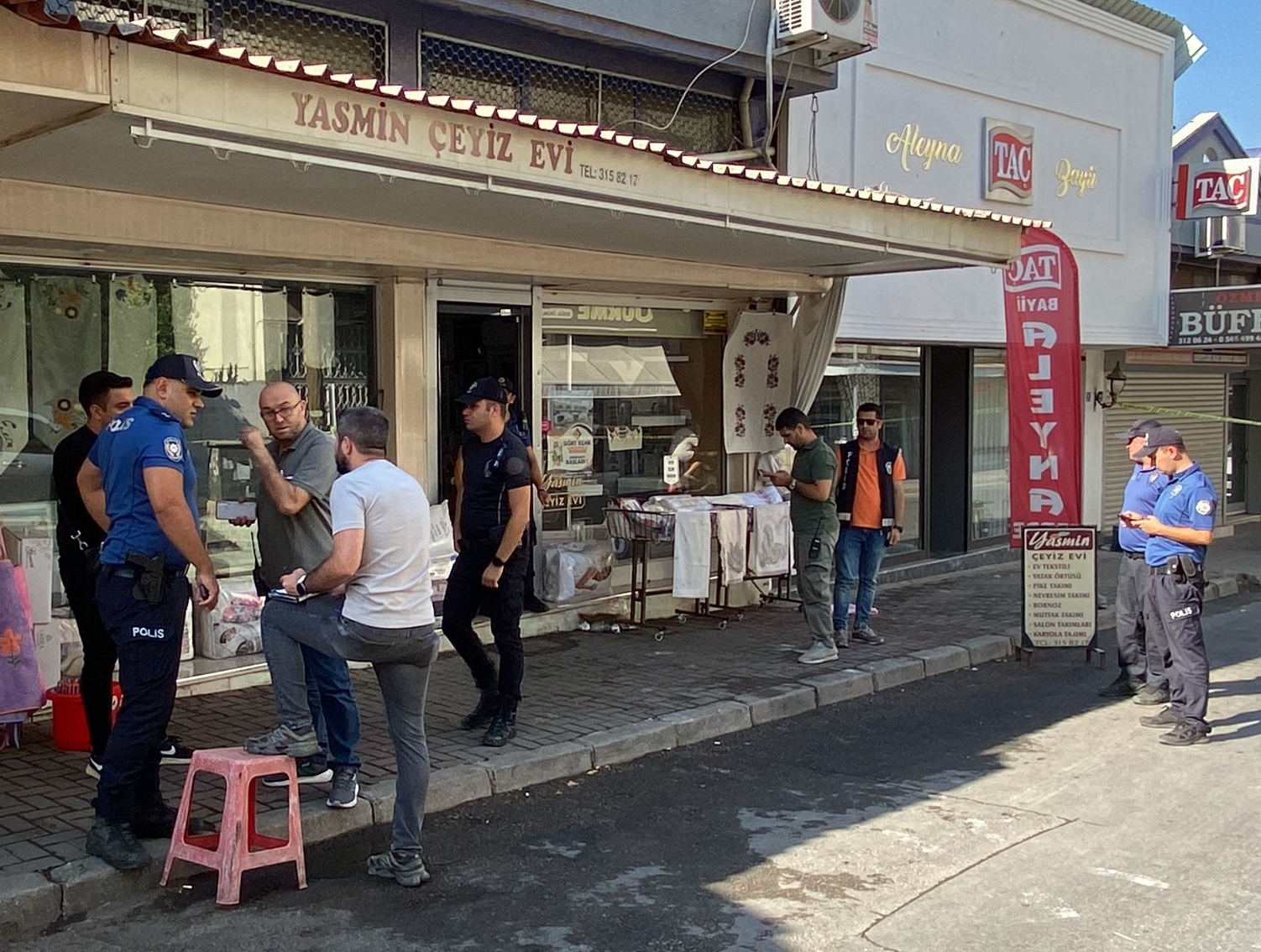 Polis memuru, tabancayla eşini öldürdü