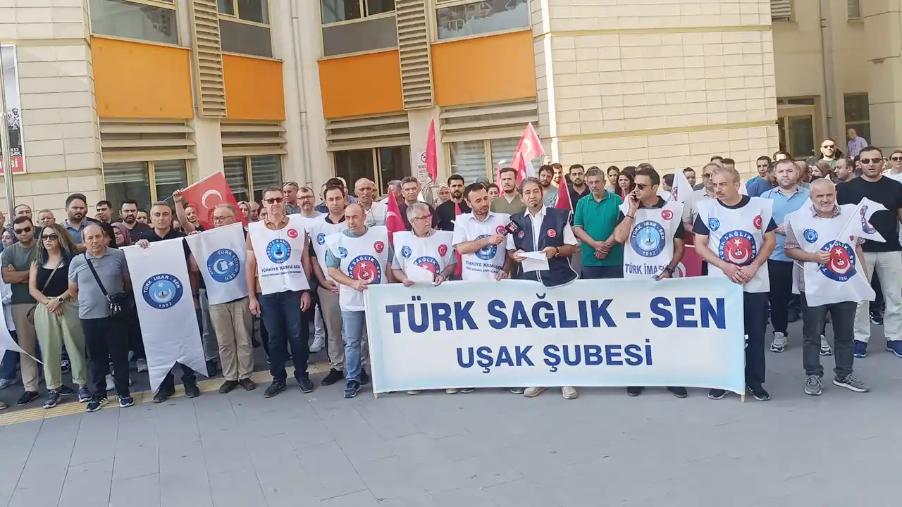 Türk Sağlık-Sen Uşak Üyeleri 1 Günlük İş Bıraktı