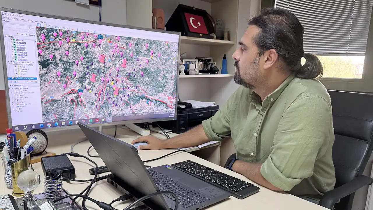 Yer bilimcilerden Sındırgı'da 6,1 büyüklüğündeki depreme ilişkin 'tahribat' değerlendirmesi