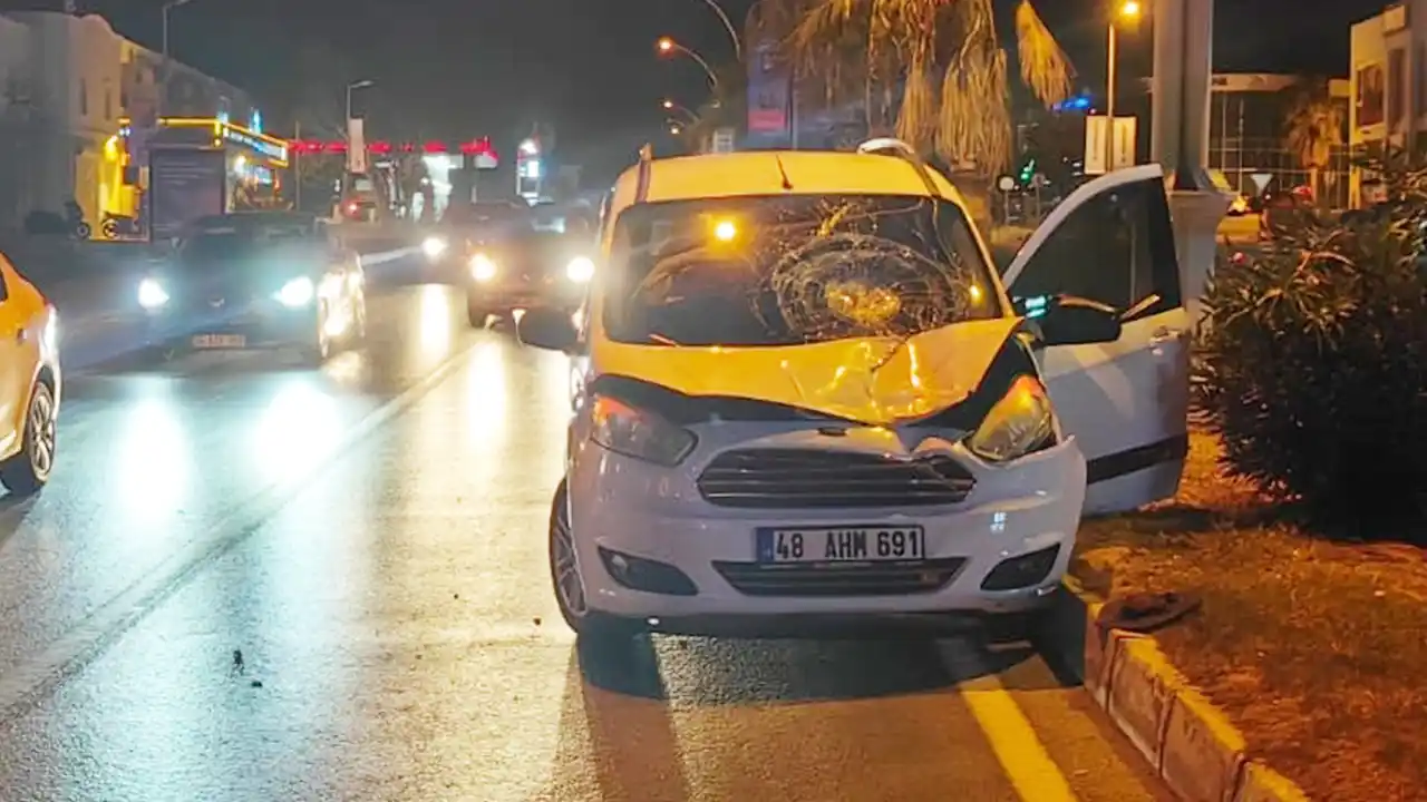 Bodrum'da yolun karşısına geçmeye çalışan yaya otomobilin çarpması sonucu öldü